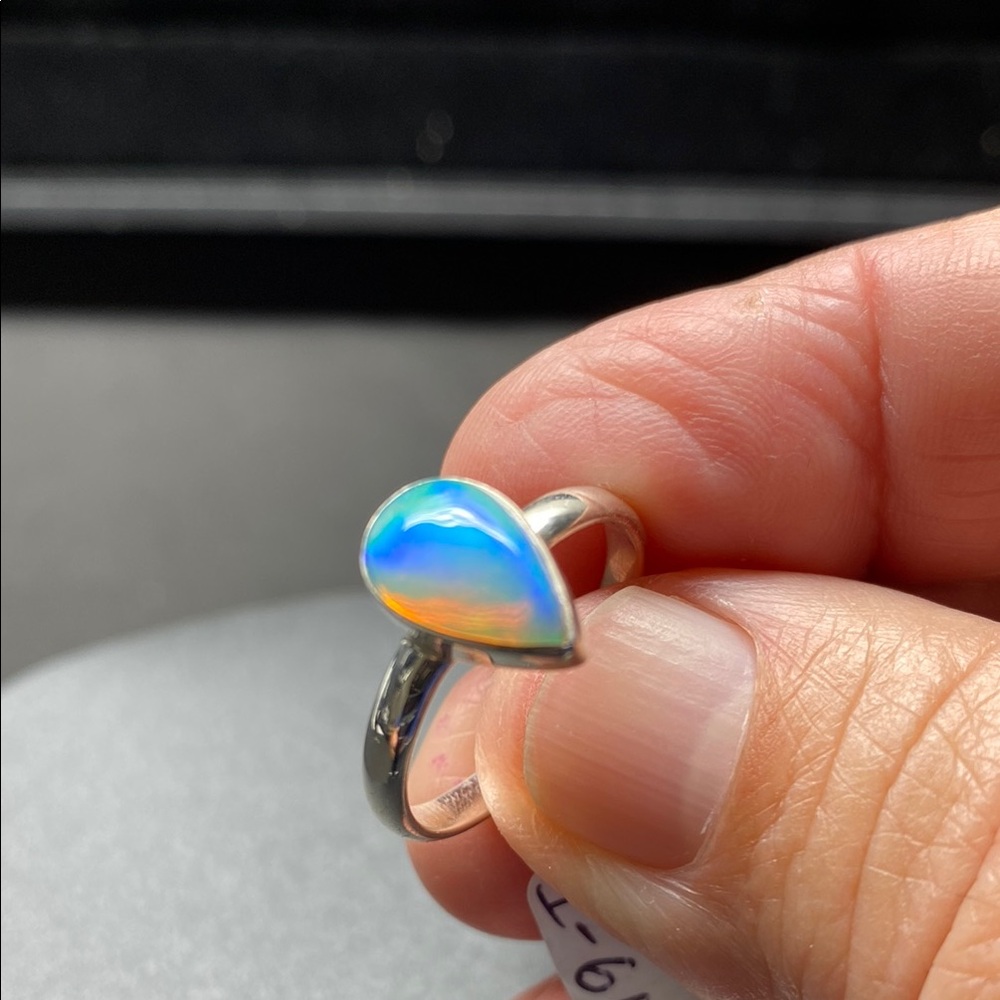 Ethiopian Opal Ring Size 9 in Solid Sterling Silver 925 - Picture 7 of 8